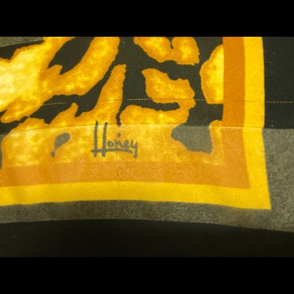 Set of three autumn scarves - Picture 3 of 7